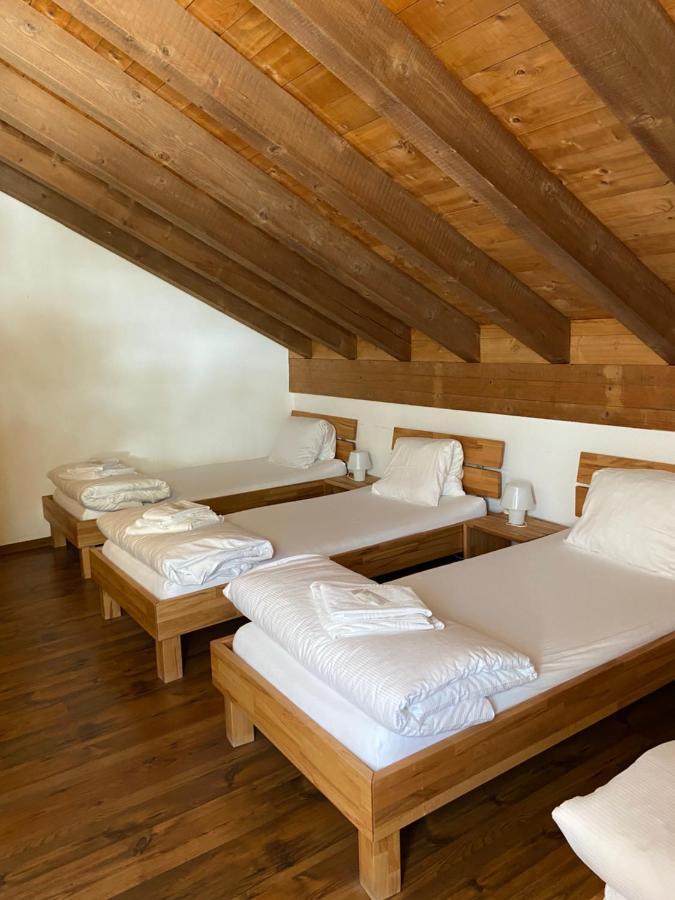 Berggasthaus Piz Calmot Andermatt Exterior foto